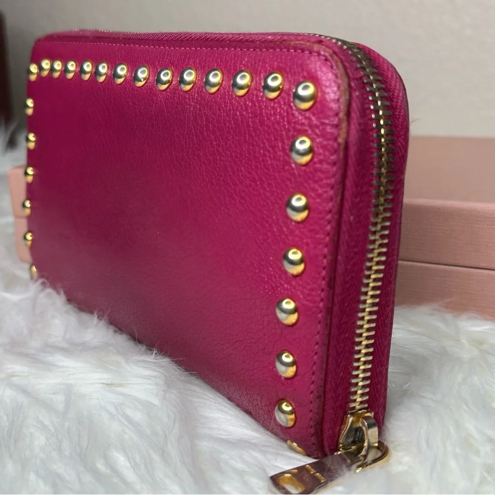 Miu Miu Pink Leather Studded Wallet - Picture 4 of 11